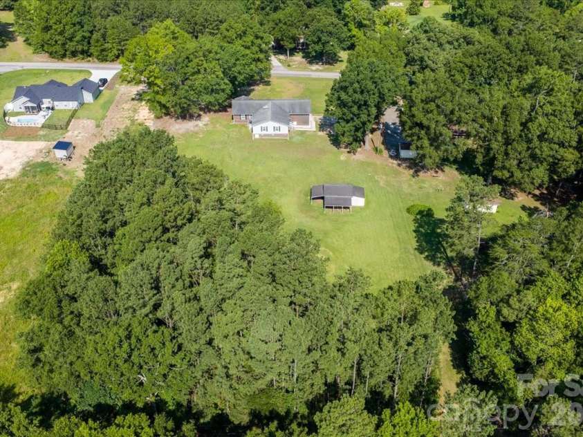 1080 Garnette Road, Lancaster, SC 29720.  MLS# CAR4400924, YatesRealty ID 36509. 