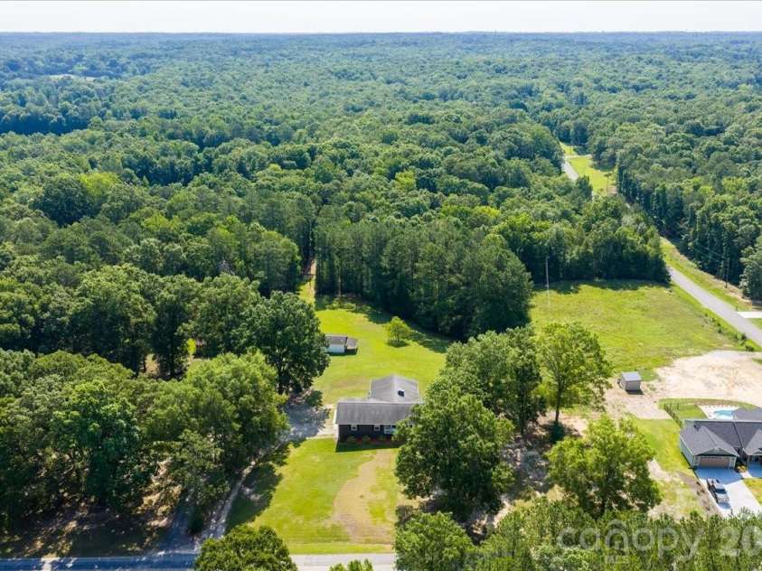 1080 Garnette Road, Lancaster, SC 29720.  MLS# CAR4400924, YatesRealty ID 36509. 