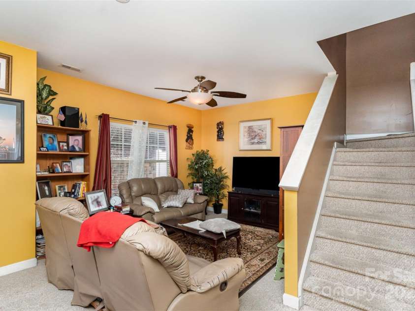 5927 Pisgah Way, Charlotte, NC 28217.  MLS# CAR4210041, YatesRealty ID 3651. 