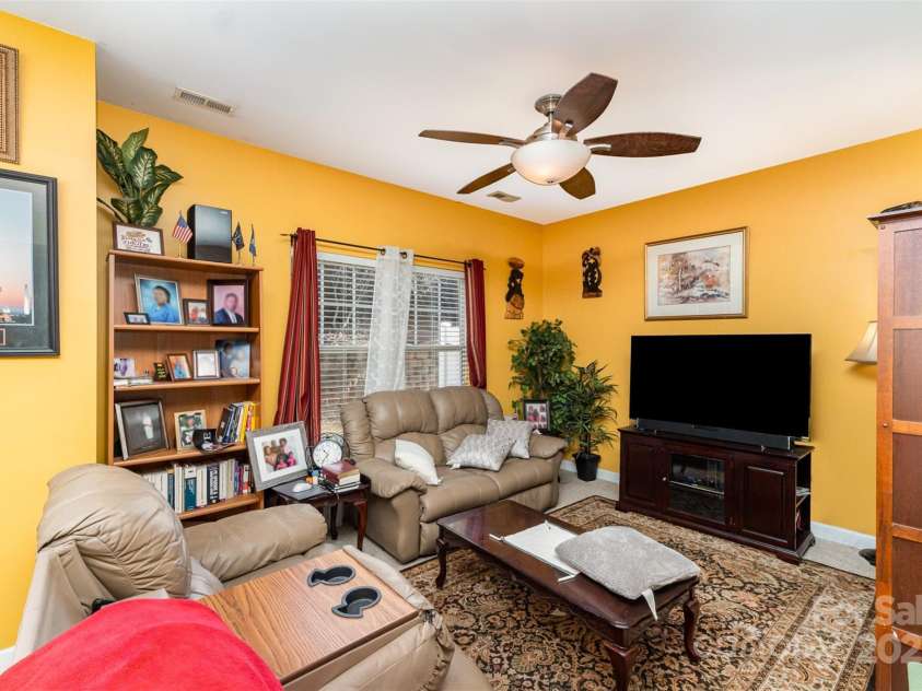 5927 Pisgah Way, Charlotte, NC 28217.  MLS# CAR4210041, YatesRealty ID 3651. 