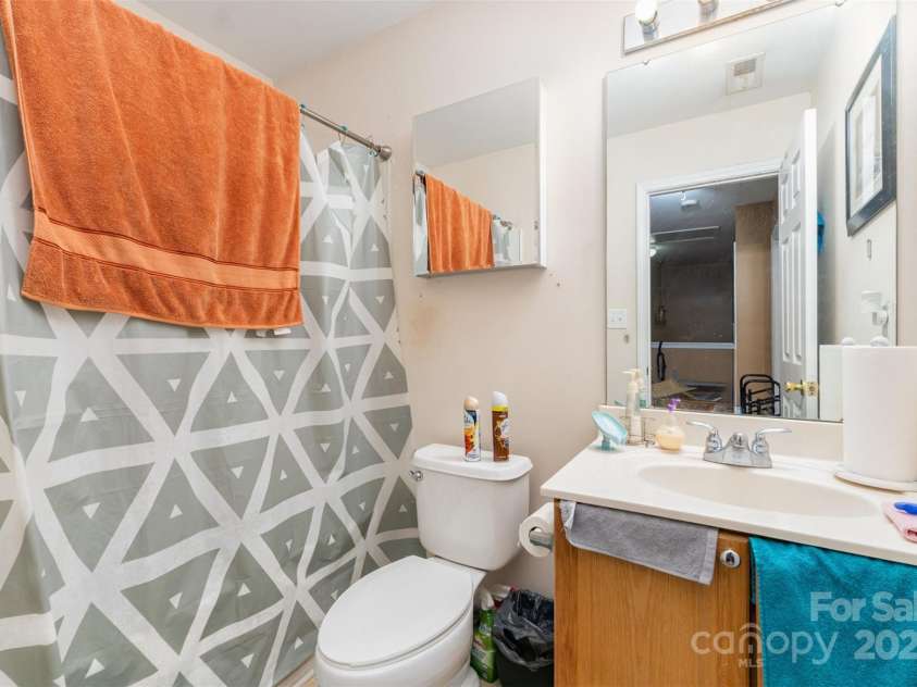 5927 Pisgah Way, Charlotte, NC 28217.  MLS# CAR4210041, YatesRealty ID 3651. 