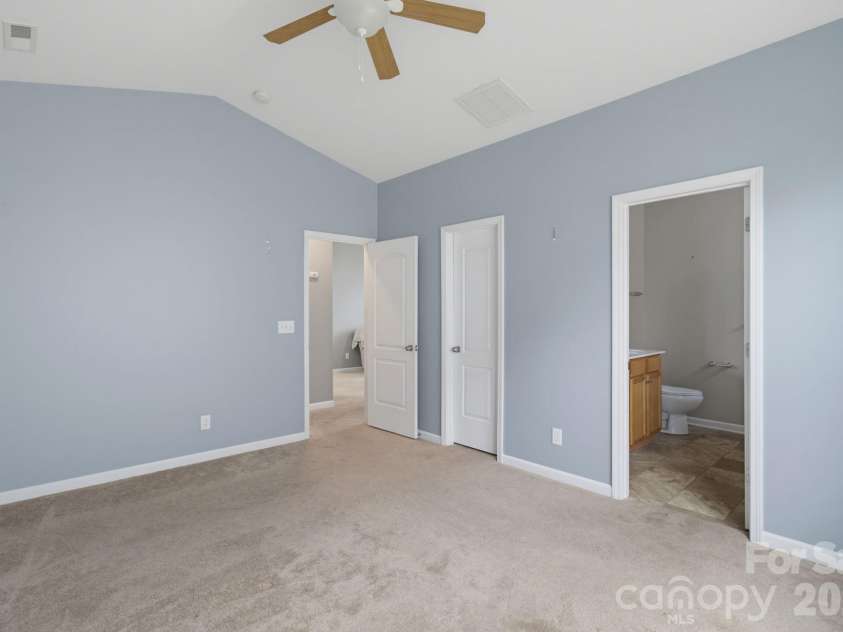 119 Maryland Drive, Thomasville, NC 27360.  MLS# CAR4402884, YatesRealty ID 36511. 