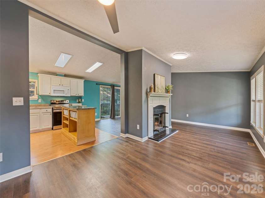 26 Cedar Street, Canton, NC 28716.  MLS# CAR4402720, YatesRealty ID 36514. 