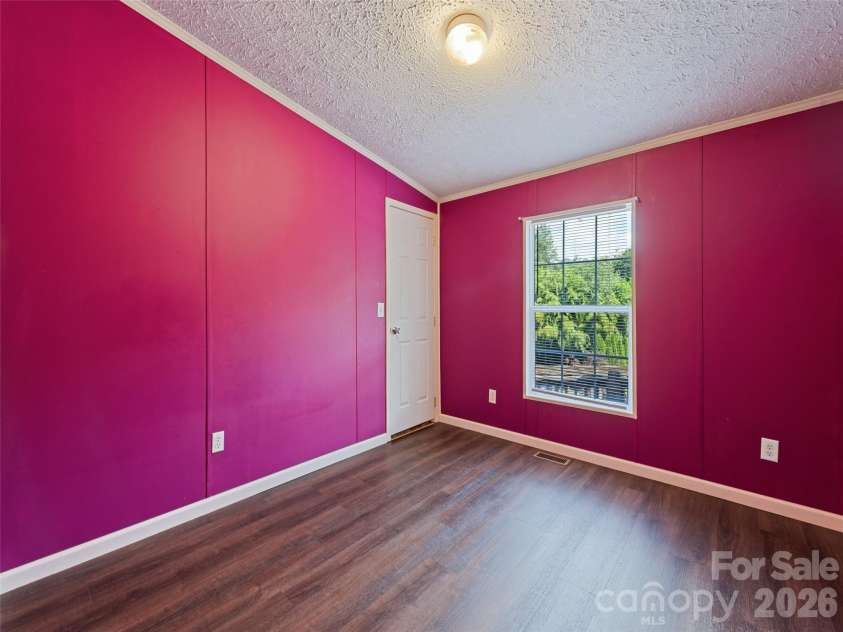 26 Cedar Street, Canton, NC 28716.  MLS# CAR4402720, YatesRealty ID 36514. 