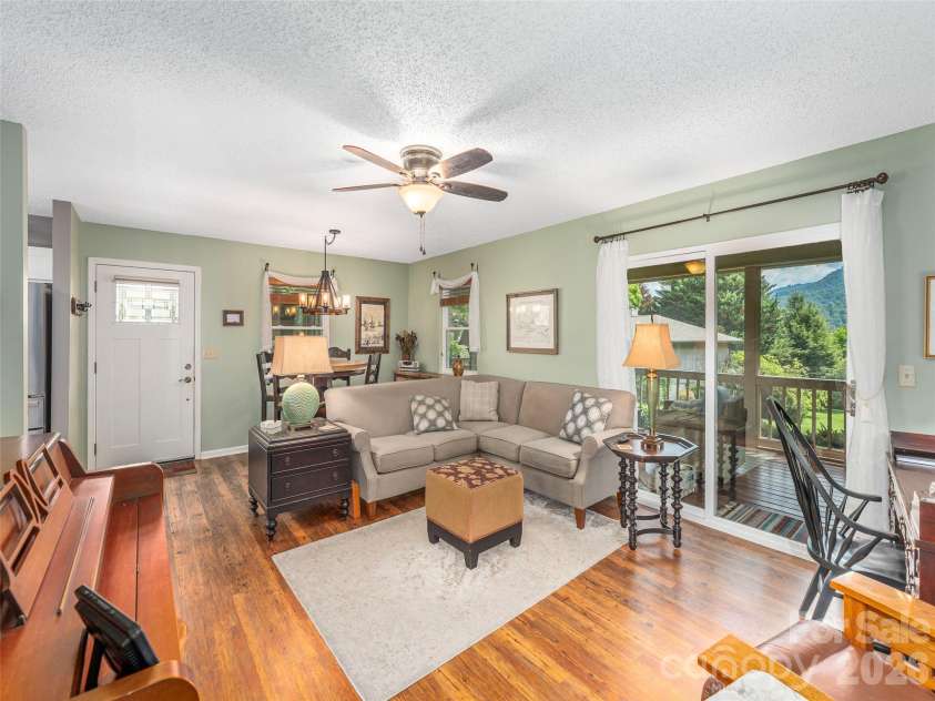 323 Hawks Crest Drive, Waynesville, NC 28786.  MLS# CAR4401224, YatesRealty ID 36515. Inviting area and functional for multiple activities