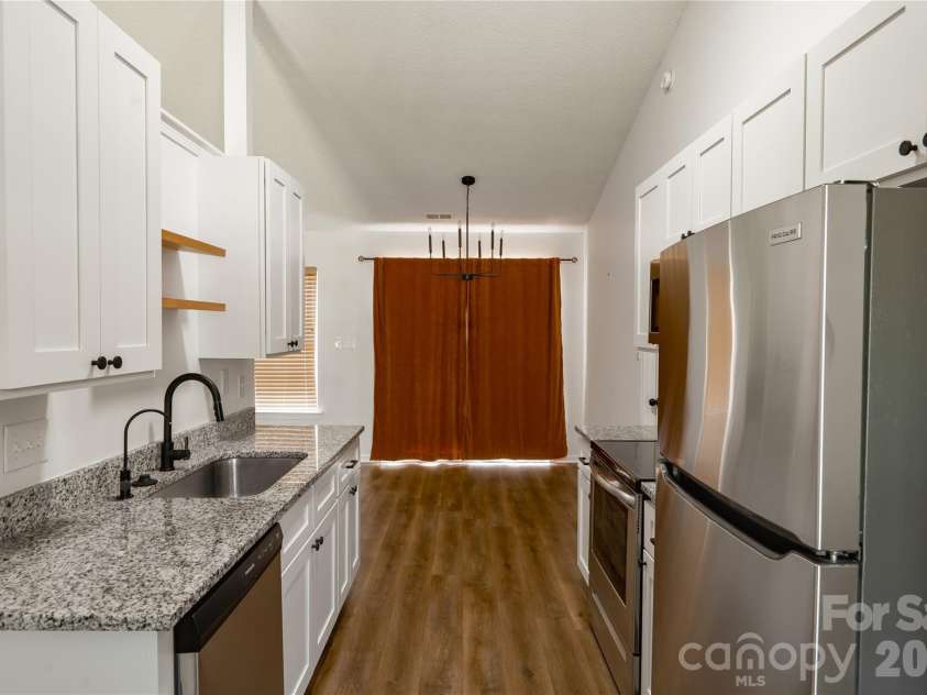 5423 Timbertop Lane, Charlotte, NC 28215.  MLS# CAR4403060, YatesRealty ID 36516. 