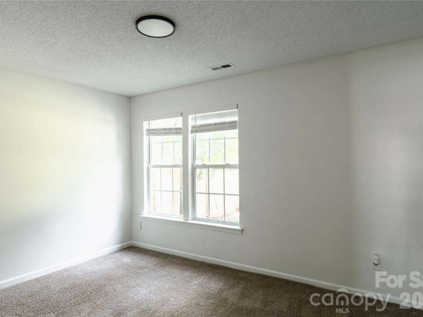 5423 Timbertop Lane, Charlotte, NC 28215.  MLS# CAR4403060, YatesRealty ID 36516. 