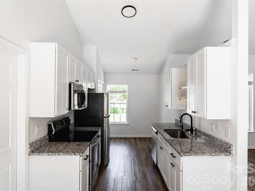 5423 Timbertop Lane, Charlotte, NC 28215.  MLS# CAR4403060, YatesRealty ID 36516. 