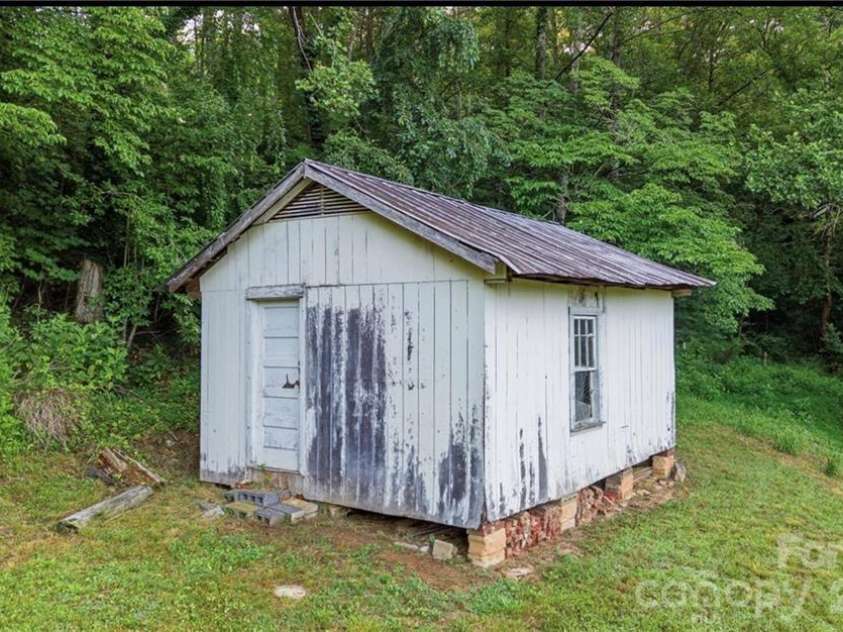 11526 US Highway 421 None, Purlear, NC 28665.  MLS# CAR4402668, YatesRealty ID 36519. 