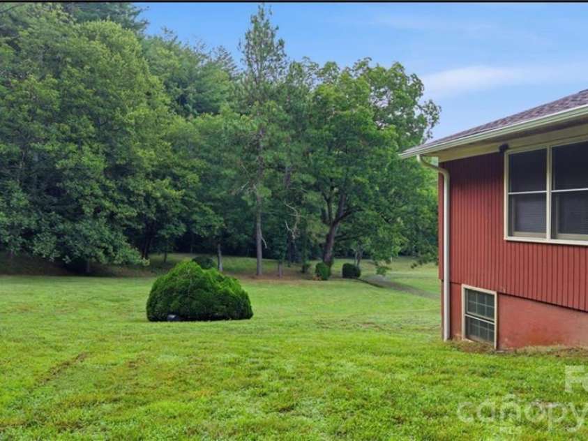 11526 US Highway 421 None, Purlear, NC 28665.  MLS# CAR4402668, YatesRealty ID 36519. 