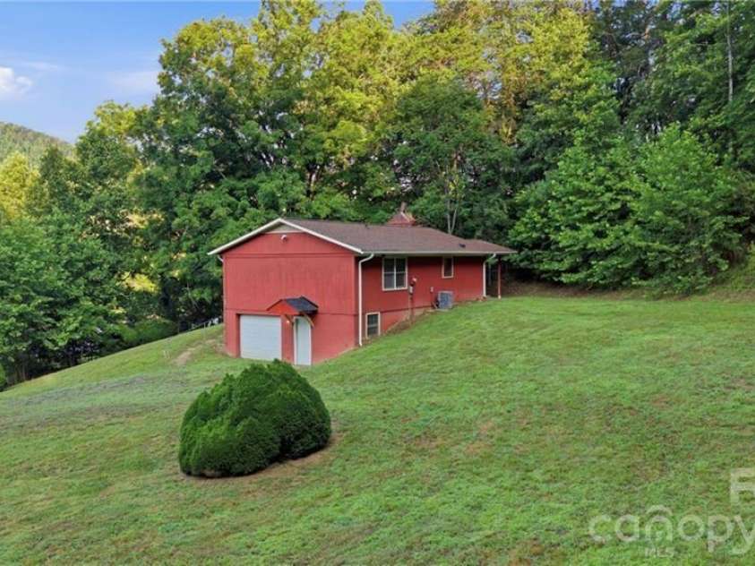 11526 US Highway 421 None, Purlear, NC 28665.  MLS# CAR4402668, YatesRealty ID 36519. 