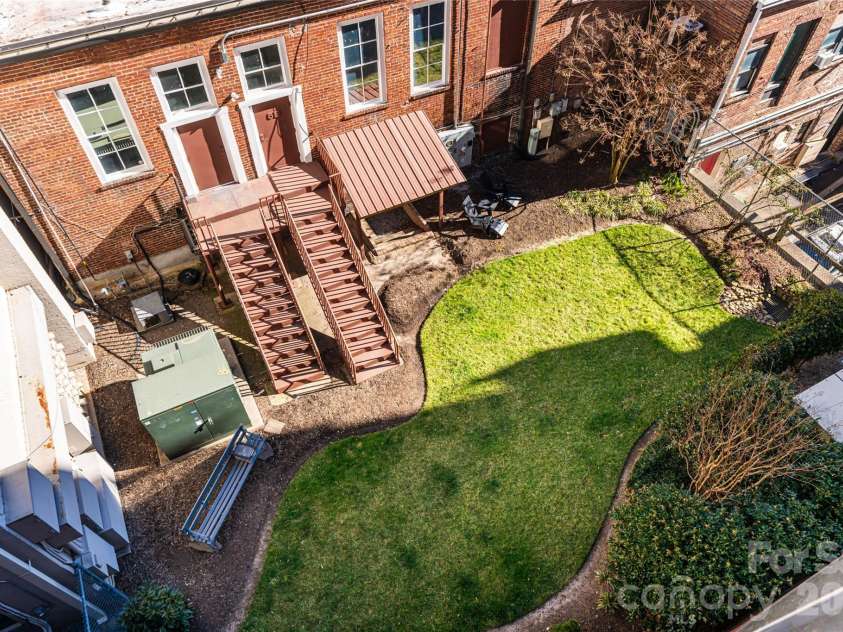 12 Lexington Avenue, Asheville, NC 28801.  MLS# CAR4337511, YatesRealty ID 3652. 
