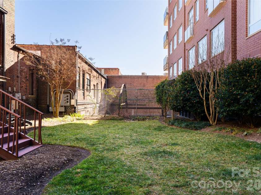 12 Lexington Avenue, Asheville, NC 28801.  MLS# CAR4337511, YatesRealty ID 3652. 