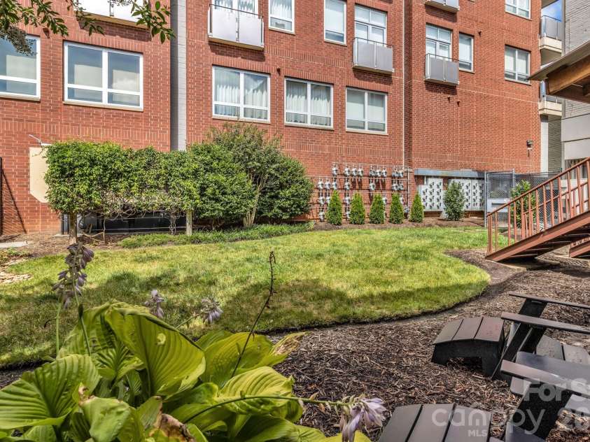 12 Lexington Avenue, Asheville, NC 28801.  MLS# CAR4337511, YatesRealty ID 3652. 