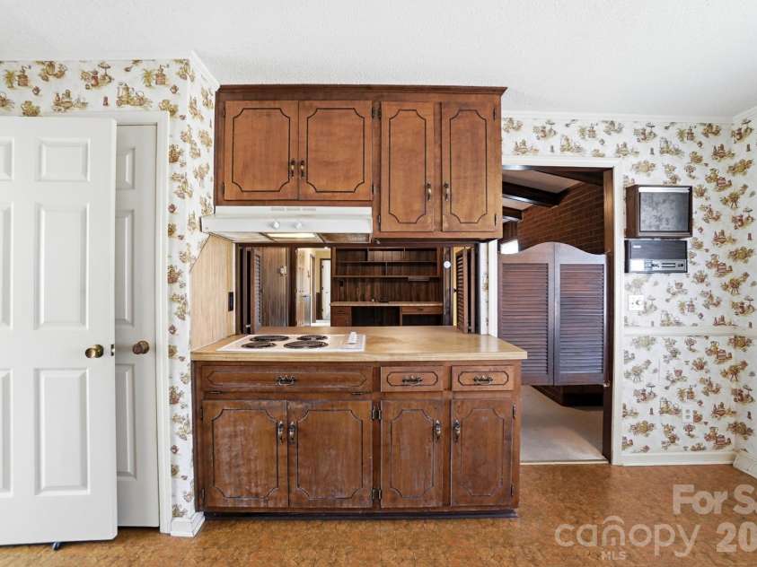 3400 Cline School Road, Concord, NC 28025.  MLS# CAR4336885, YatesRealty ID 3652. 