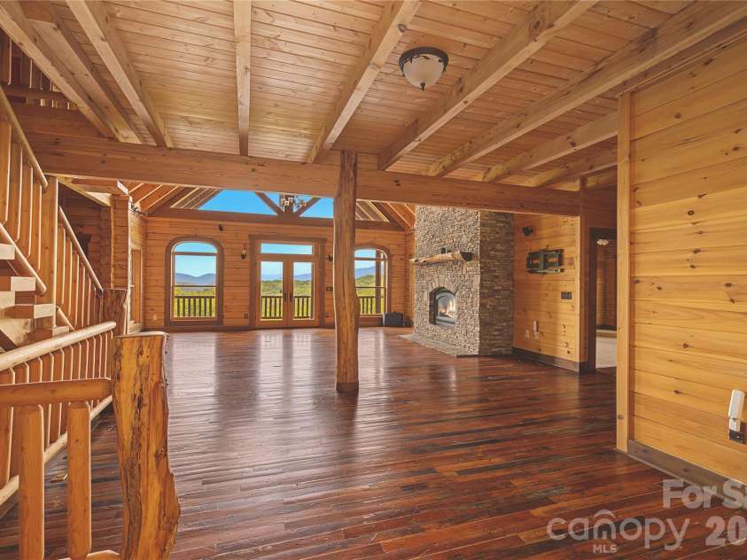 925 Appalachian Way, Bryson City, NC 28713.  MLS# CAR4401683, YatesRealty ID 36521. 