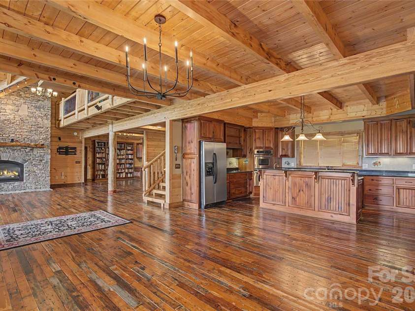 925 Appalachian Way, Bryson City, NC 28713.  MLS# CAR4401683, YatesRealty ID 36521. 