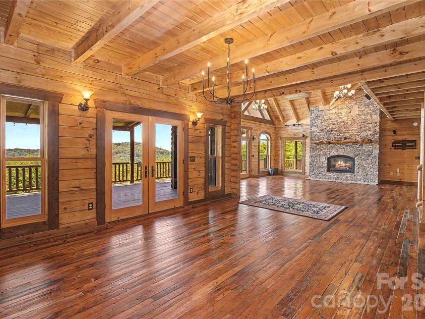 925 Appalachian Way, Bryson City, NC 28713.  MLS# CAR4401683, YatesRealty ID 36521. 