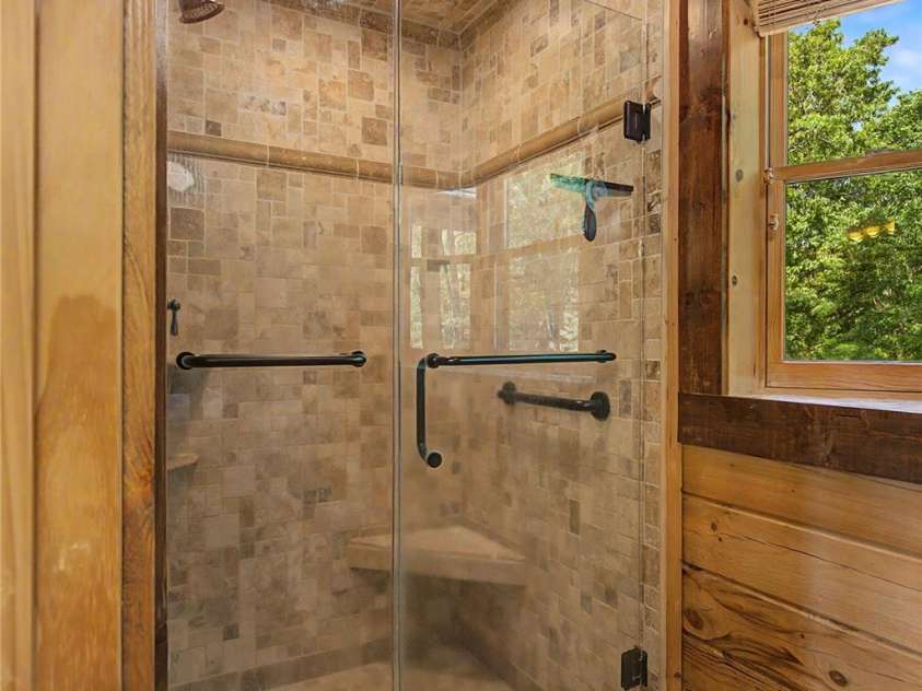 925 Appalachian Way, Bryson City, NC 28713.  MLS# CAR4401683, YatesRealty ID 36521. 