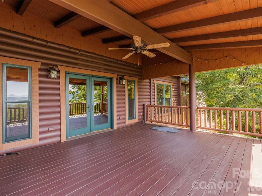 925 Appalachian Way, Bryson City, NC 28713.  MLS# CAR4401683, YatesRealty ID 36521. 