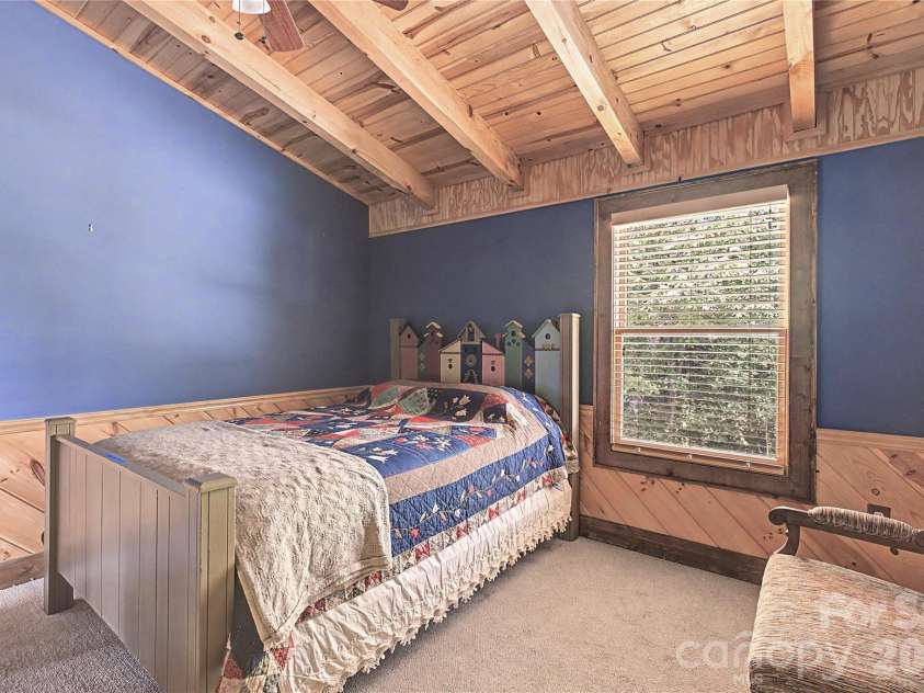 925 Appalachian Way, Bryson City, NC 28713.  MLS# CAR4401683, YatesRealty ID 36521. 