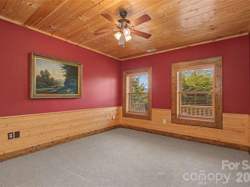 925 Appalachian Way, Bryson City, NC 28713.  MLS# CAR4401683, YatesRealty ID 36521. 