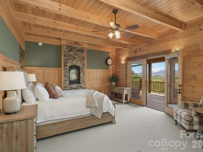 925 Appalachian Way, Bryson City, NC 28713.  MLS# CAR4401683, YatesRealty ID 36521. 