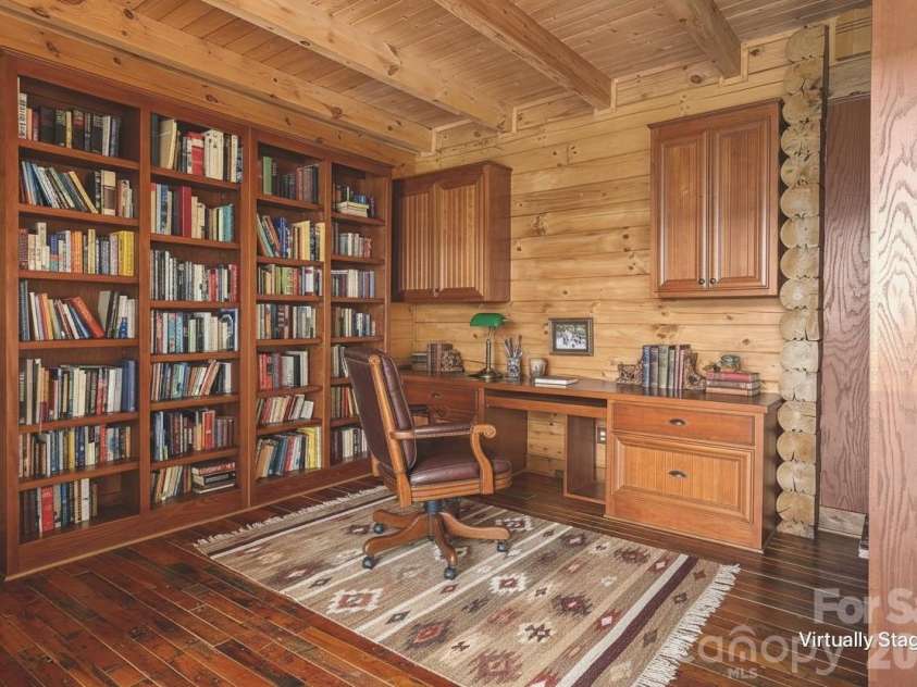 925 Appalachian Way, Bryson City, NC 28713.  MLS# CAR4401683, YatesRealty ID 36521. 