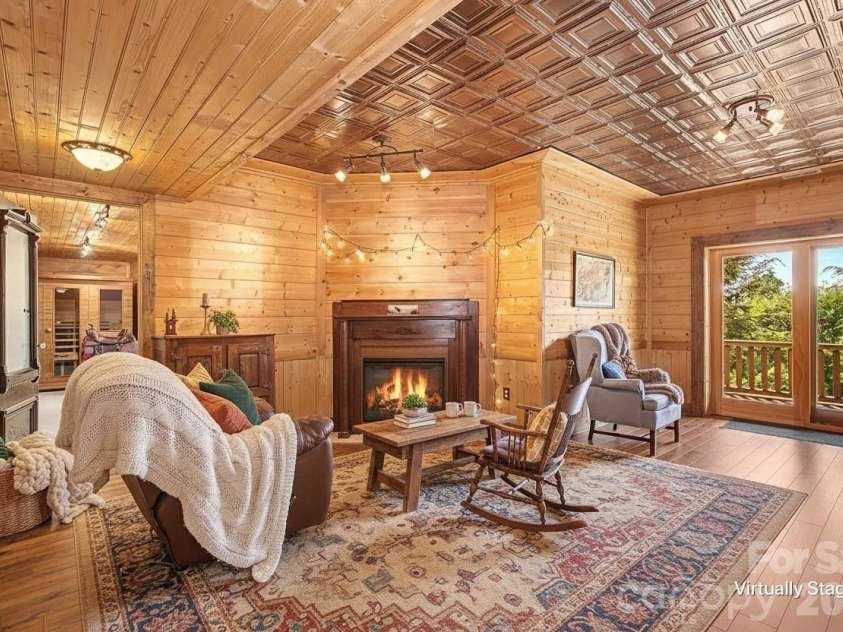 925 Appalachian Way, Bryson City, NC 28713.  MLS# CAR4401683, YatesRealty ID 36521. 
