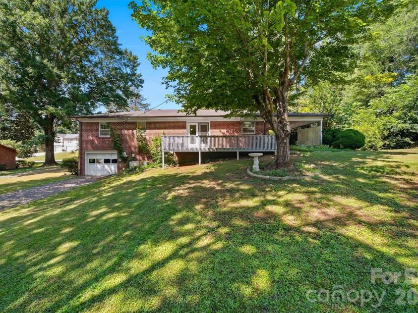 824 Powell Road, Lenoir, NC 28645.  MLS# CAR4389337, YatesRealty ID 36523. 