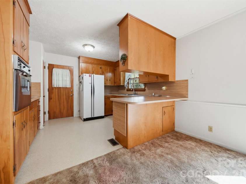 824 Powell Road, Lenoir, NC 28645.  MLS# CAR4389337, YatesRealty ID 36523. 