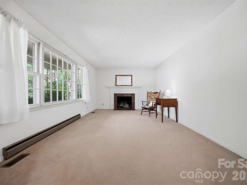 824 Powell Road, Lenoir, NC 28645.  MLS# CAR4389337, YatesRealty ID 36523. 