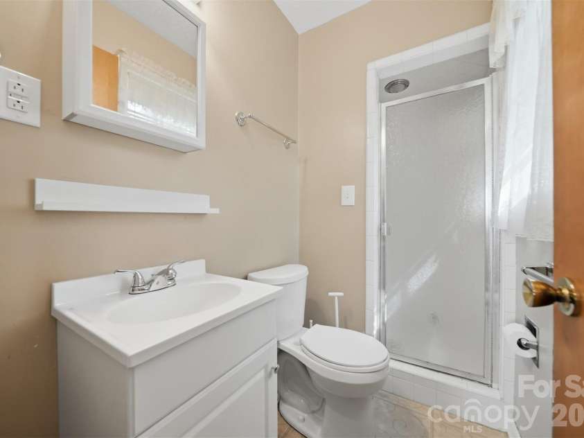 824 Powell Road, Lenoir, NC 28645.  MLS# CAR4389337, YatesRealty ID 36523. 