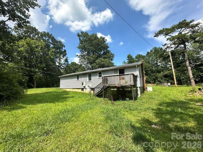 308 Maple Grove Church Road, Matthews, NC 28104.  MLS# CAR4402324, YatesRealty ID 36524. 