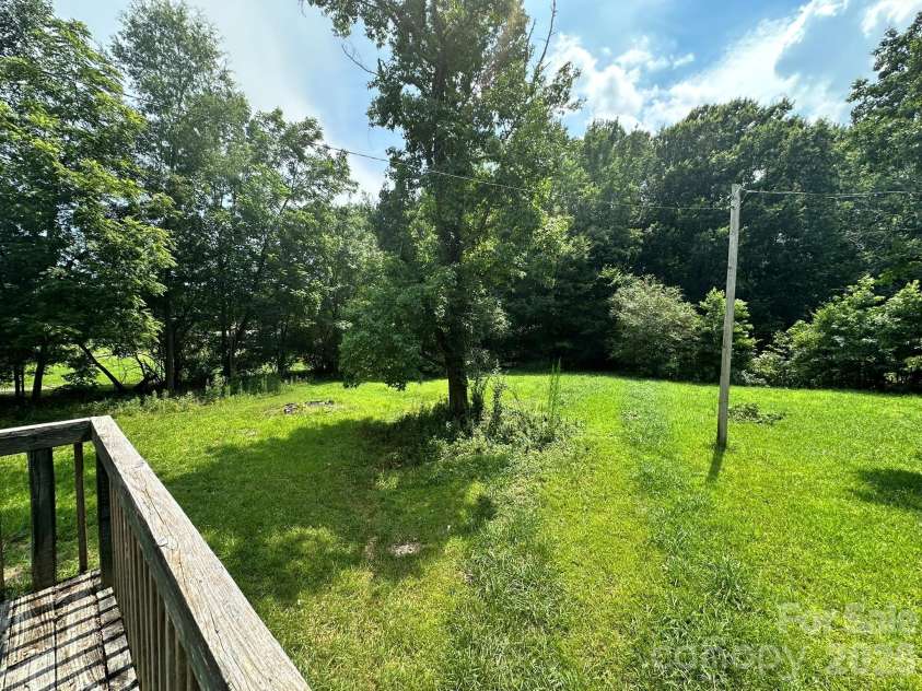 308 Maple Grove Church Road, Matthews, NC 28104.  MLS# CAR4402324, YatesRealty ID 36524. 