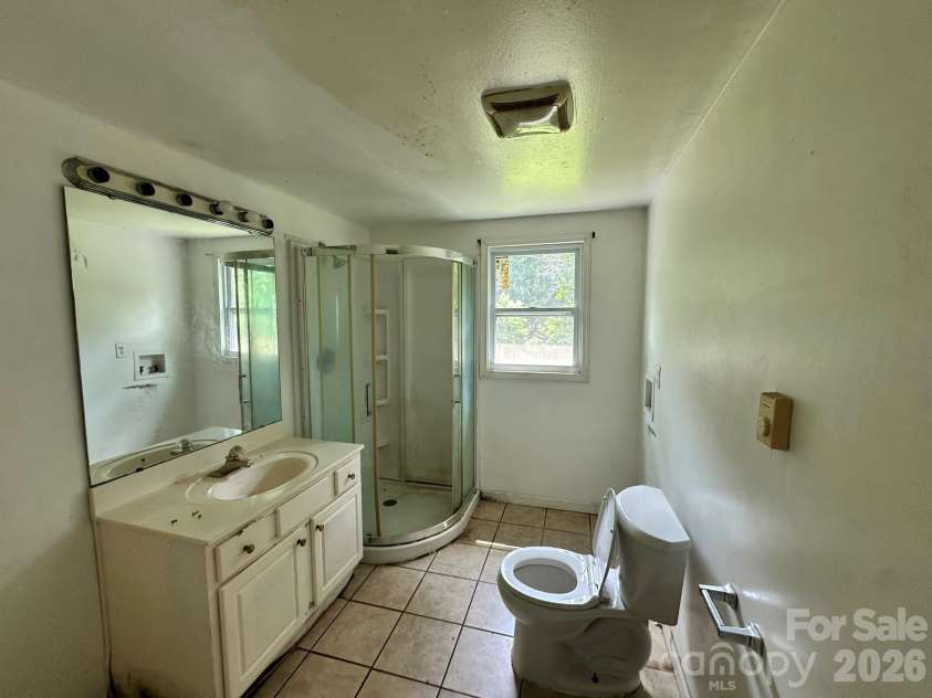308 Maple Grove Church Road, Matthews, NC 28104.  MLS# CAR4402324, YatesRealty ID 36524. 