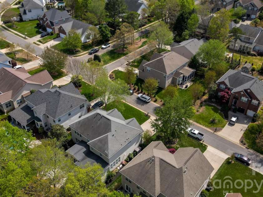 913 Grayscroft Drive, Waxhaw, NC 28173.  MLS# CAR4400630, YatesRealty ID 36526. 