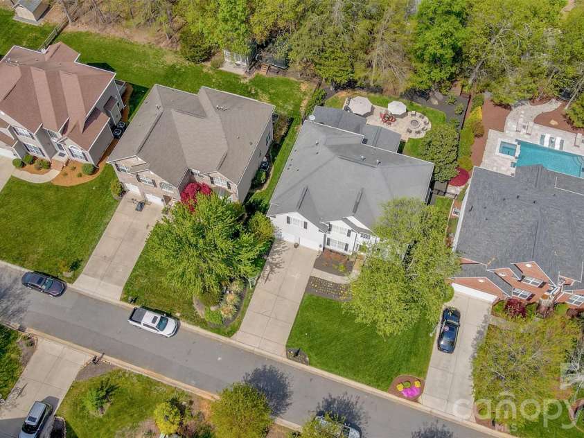 913 Grayscroft Drive, Waxhaw, NC 28173.  MLS# CAR4400630, YatesRealty ID 36526. 