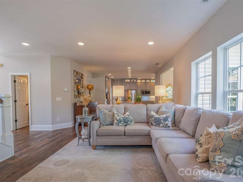 913 Grayscroft Drive, Waxhaw, NC 28173.  MLS# CAR4400630, YatesRealty ID 36526. 