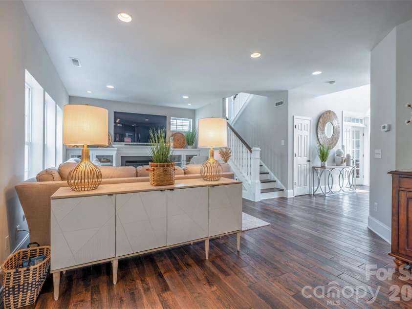 913 Grayscroft Drive, Waxhaw, NC 28173.  MLS# CAR4400630, YatesRealty ID 36526. 