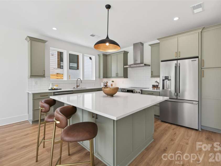 408 Dover Avenue, Charlotte, NC 28209.  MLS# CAR4382503, YatesRealty ID 36527. 