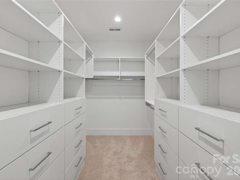 408 Dover Avenue, Charlotte, NC 28209.  MLS# CAR4382503, YatesRealty ID 36527. 