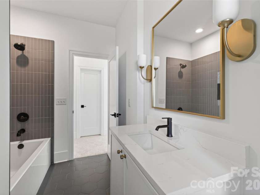 408 Dover Avenue, Charlotte, NC 28209.  MLS# CAR4382503, YatesRealty ID 36527. 