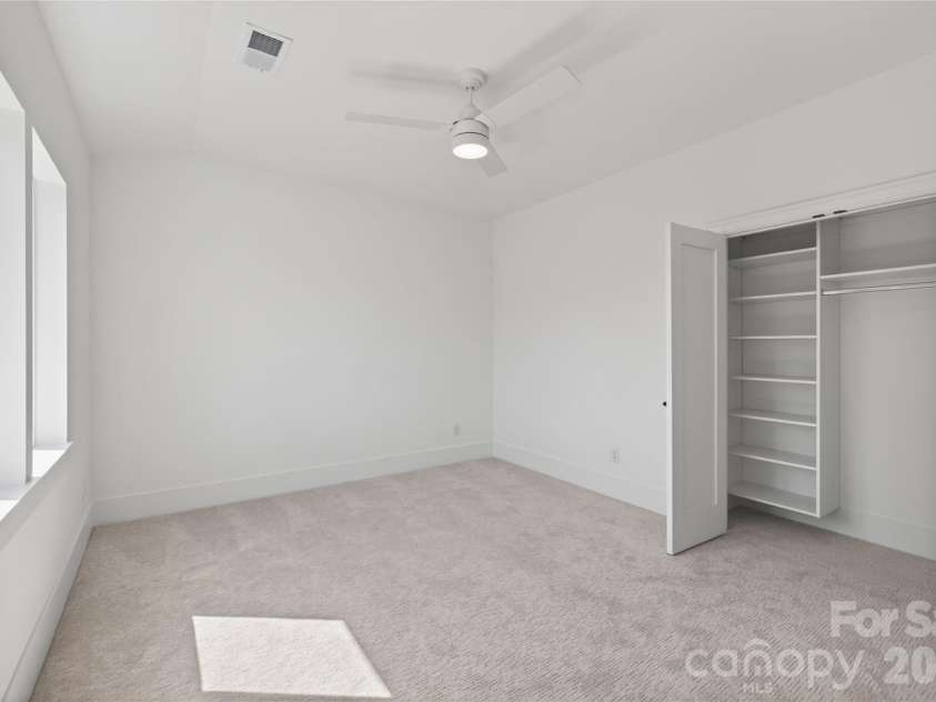 408 Dover Avenue, Charlotte, NC 28209.  MLS# CAR4382503, YatesRealty ID 36527. 
