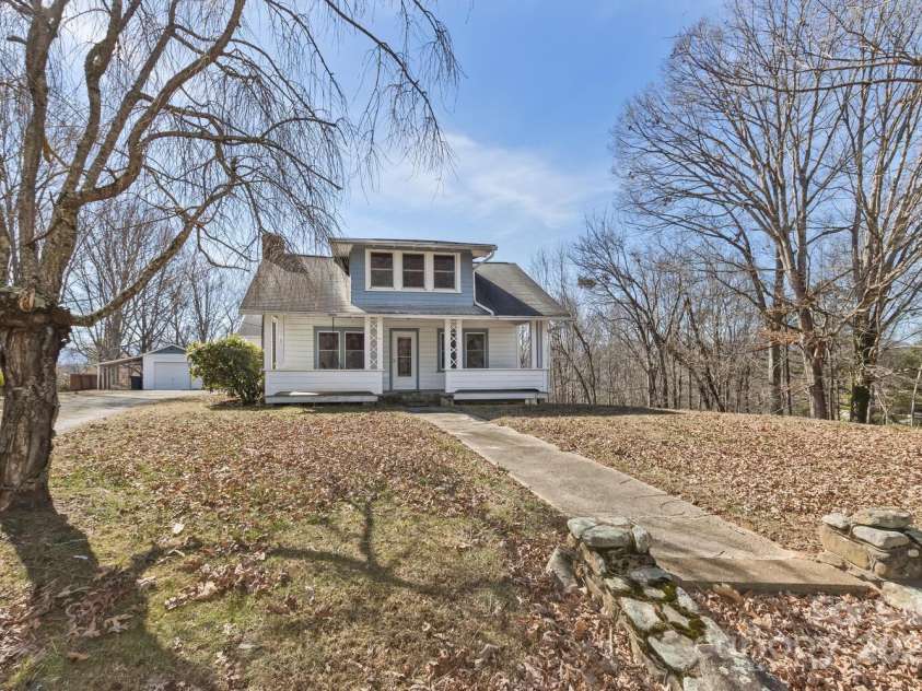 20 Lindsey Road, Candler, NC 28715.  MLS# CAR4218024, YatesRealty ID 3653. 