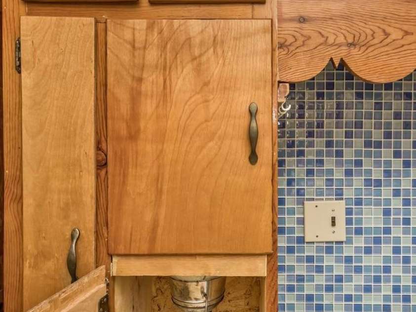 20 Lindsey Road, Candler, NC 28715.  MLS# CAR4218024, YatesRealty ID 3653. 