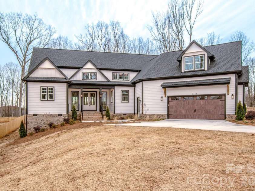 4442 Brancer Lane, Lincolnton, NC 28092.  MLS# CAR4314274, YatesRealty ID 3653. 