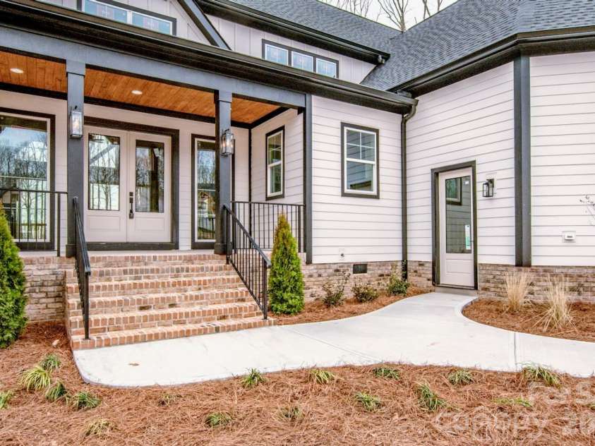4442 Brancer Lane, Lincolnton, NC 28092.  MLS# CAR4314274, YatesRealty ID 3653. 
