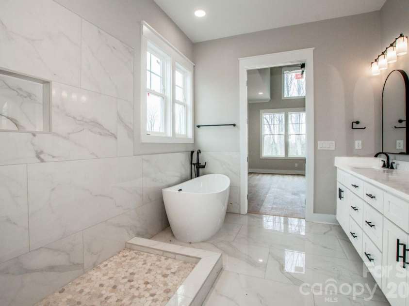 4442 Brancer Lane, Lincolnton, NC 28092.  MLS# CAR4314274, YatesRealty ID 3653. 