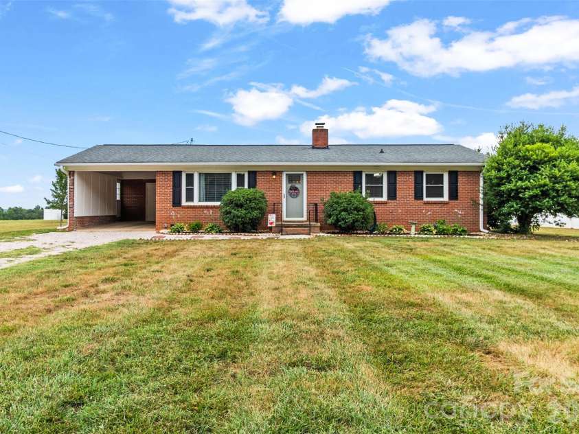 158 Baxter Road, Cherryville, NC 28021.  MLS# CAR4402188, YatesRealty ID 36530. 